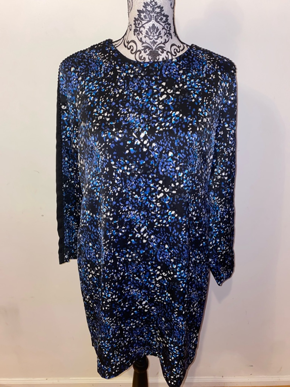 NWT! Banana Republic Black, Blue and White Speckled Long Sleeve Dress Size 10P - Picture 2 of 14